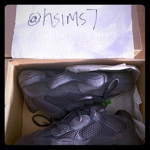 Yeezy 500 Utility Black. 10.5. Worn twice.